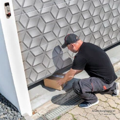 SOMMER Handsender Telecody Courier, Weiß 5 SOMMER Handsender Telecody Courier, Weiß -Garagentor Serie s12829 00003 sommer handsender telecody courier weiss anwendungsbeispiel2